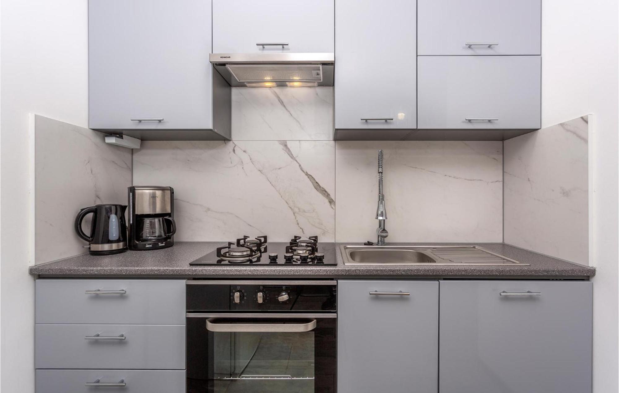 Stunning Apartment In Malinska With Kitchen Esterno foto